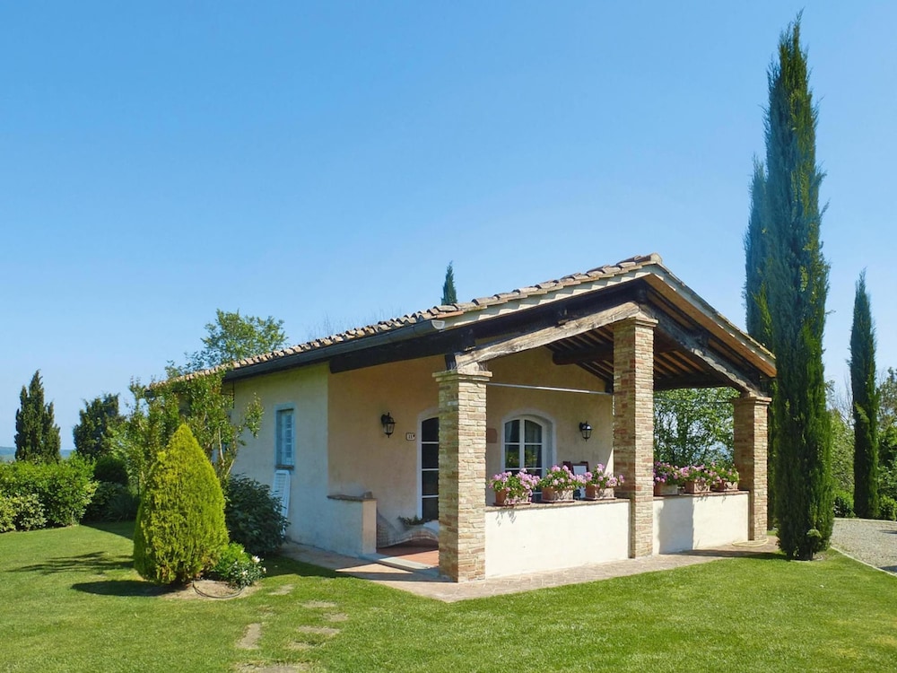 Apartment in Tuscany With Pool & Golf
