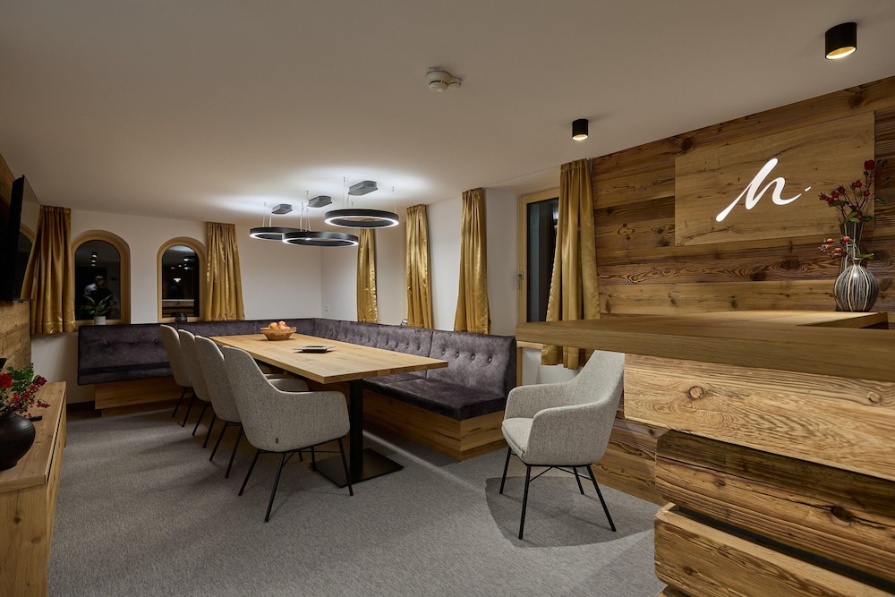 Modern Suite With Panoramic Views — фото 2