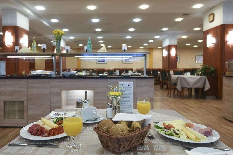 Hotel Repce Gold — фото 4
