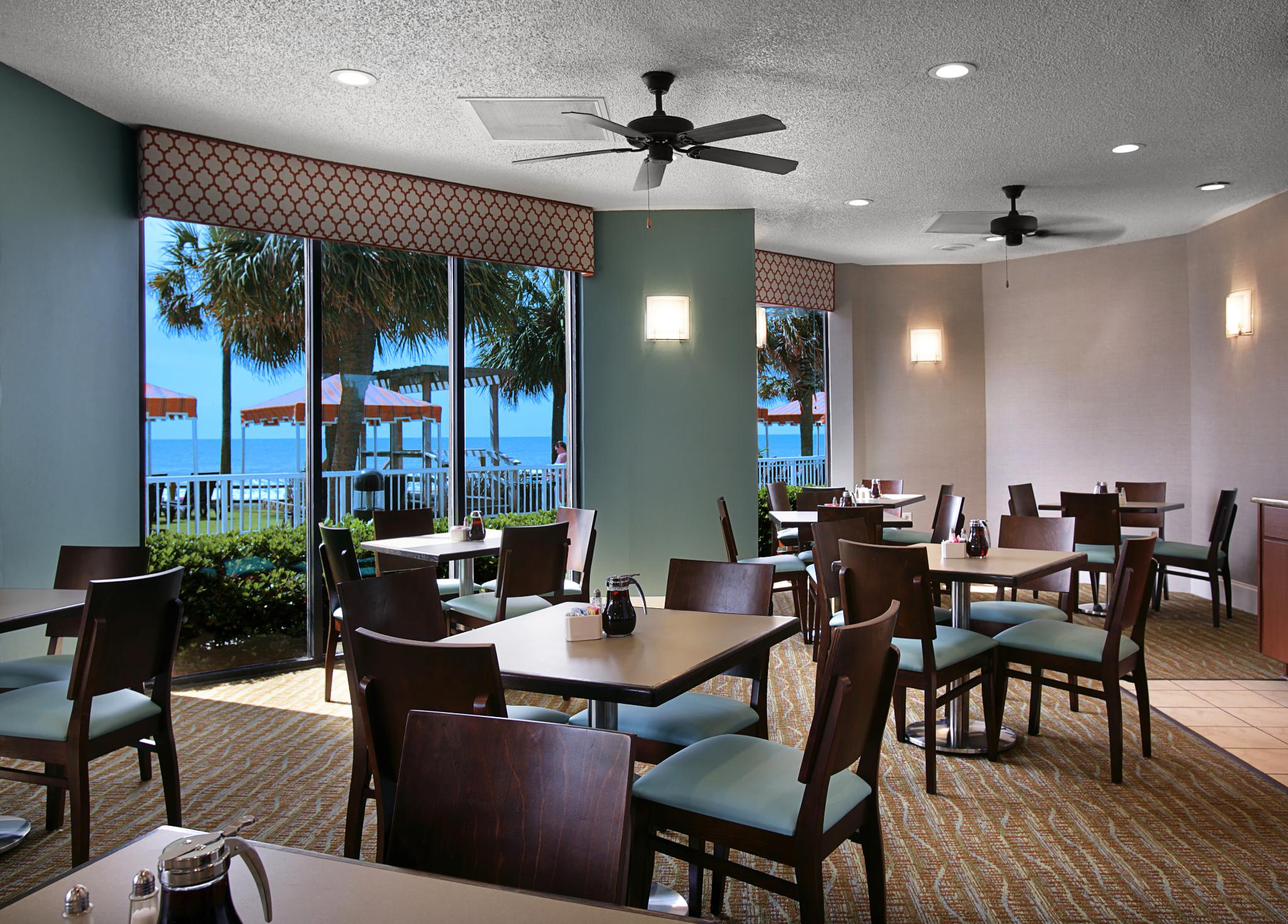 The Strand Resort — фото 2