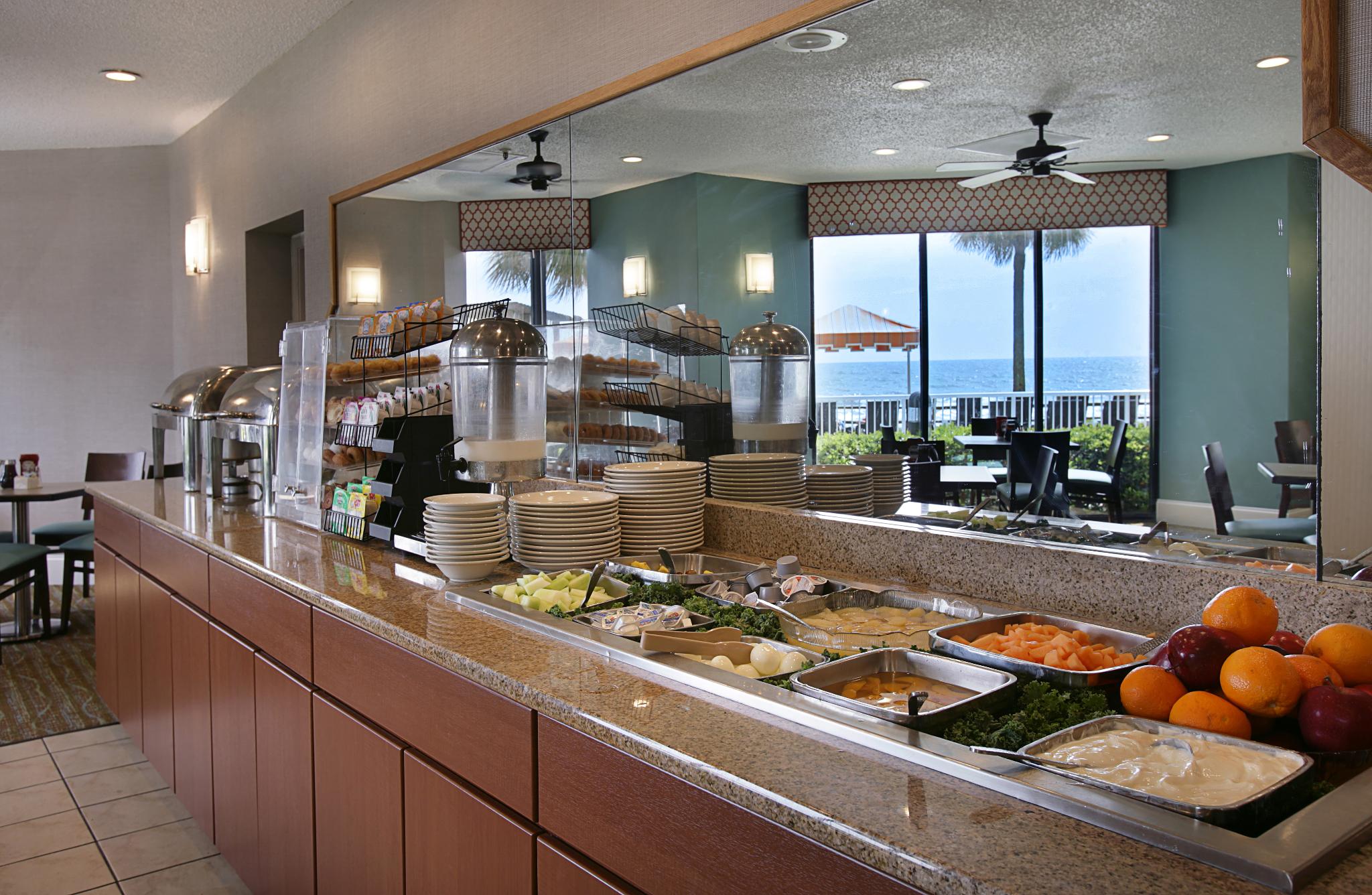 The Strand Resort — фото 3