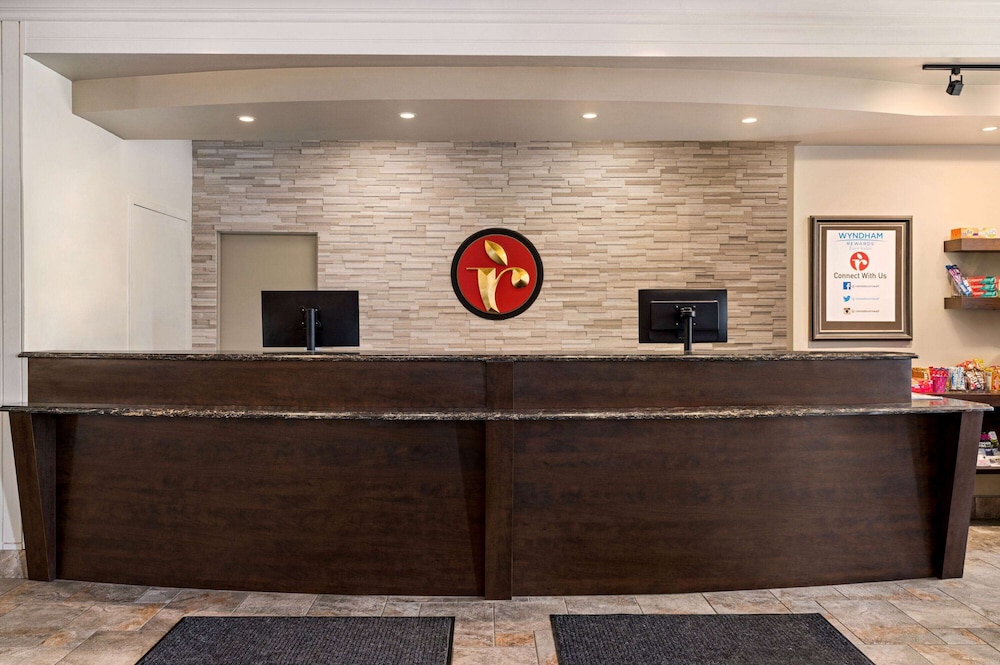 Ramada by Wyndham Cornwall — фото 4