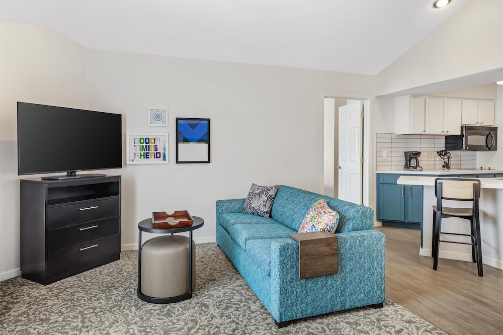 Sonesta ES Suites Chatsworth