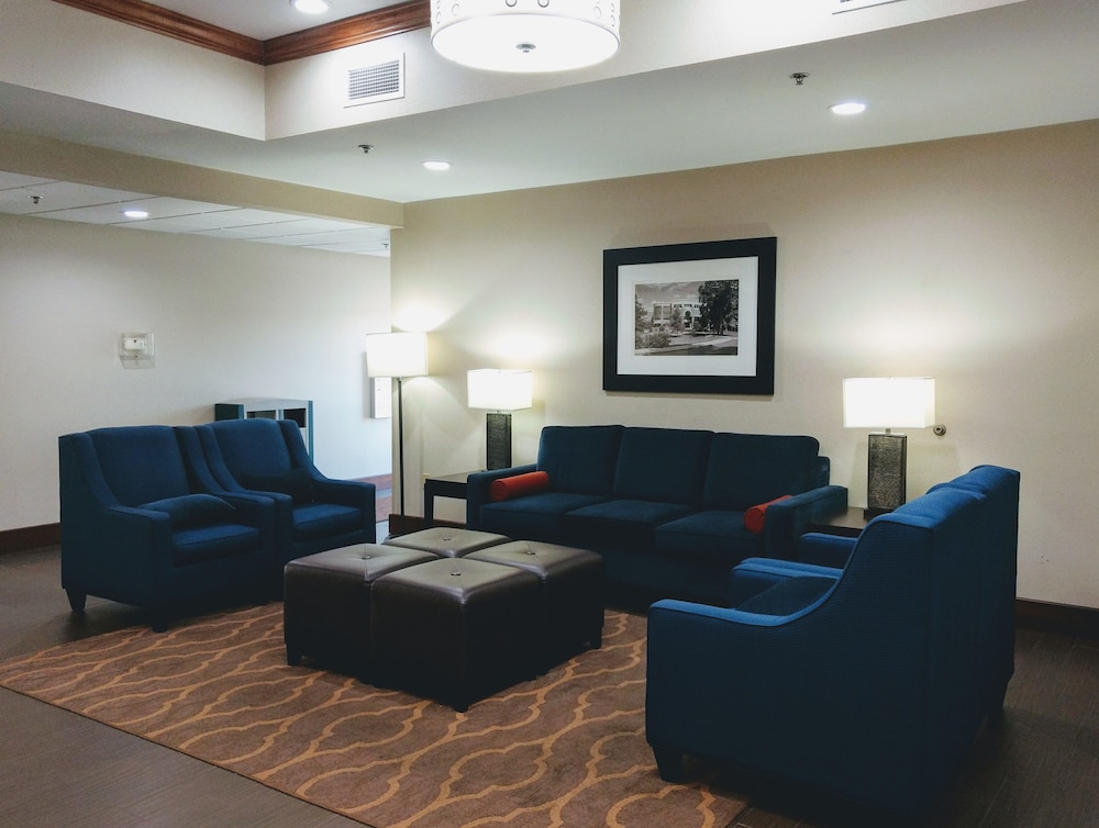 Comfort Suites Johnson City near University