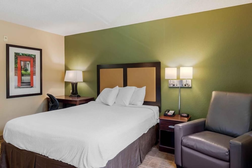 Extended Hotel Studio
