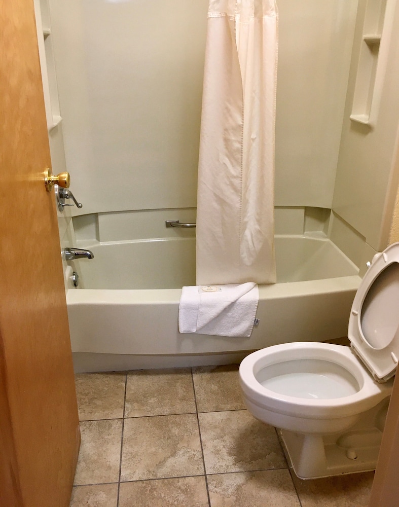 Quality Suites Hickory South