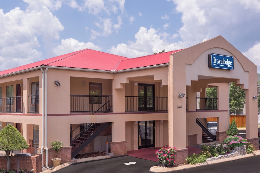 Regency Inn & Suites-Hamilton Place