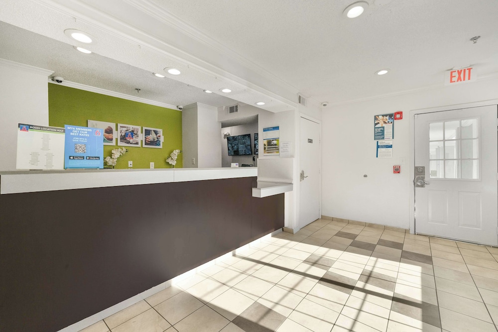 Studio 6 Extended Stay Tucker GA Atlanta Northlake