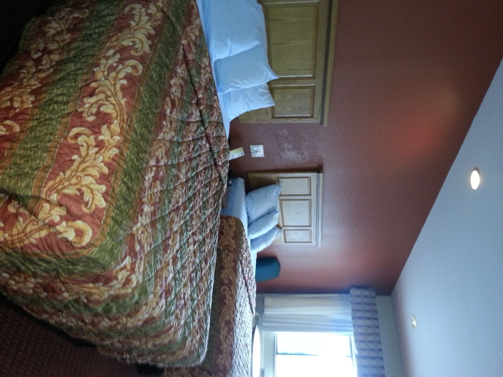 Scottish Inn & Suites — фото 4