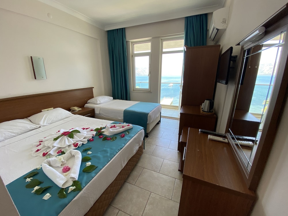 Bliss Beach Hotel — фото 4