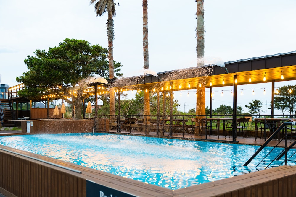 Sea Cliff Hotel Jeju