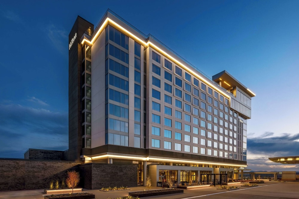 Hilton BNA Nashville Airport Terminal
