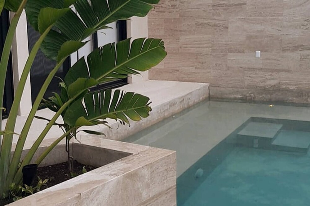 Beautiful Studio With Rooftop