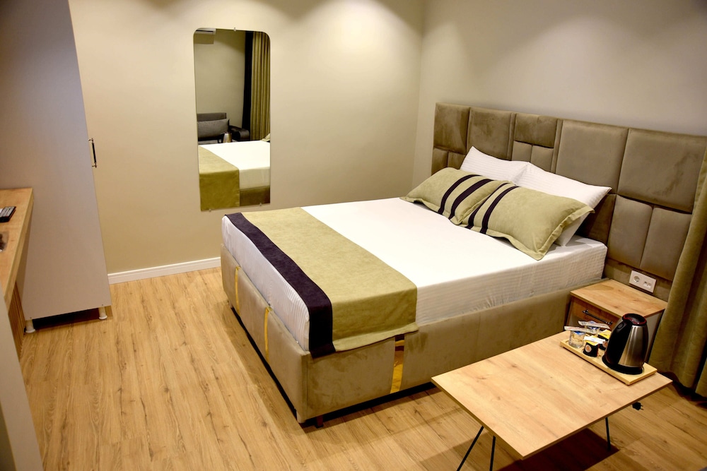 EdwinPlus Hotel — фото 4