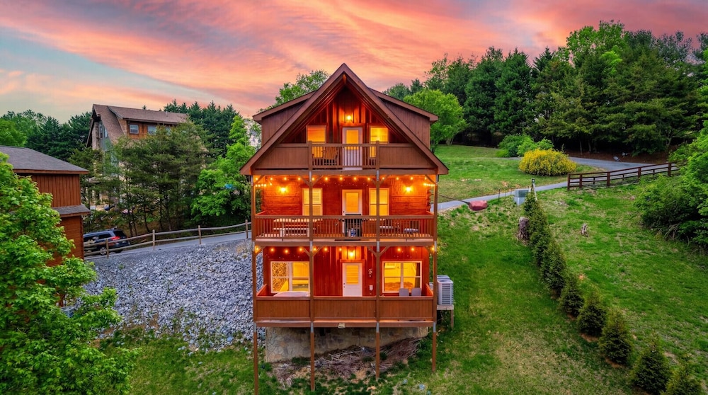 Enchanted Forest Hideaway by Ghosal Luxury Lodging