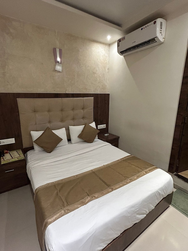 Hotel BKC Mannat — фото 4