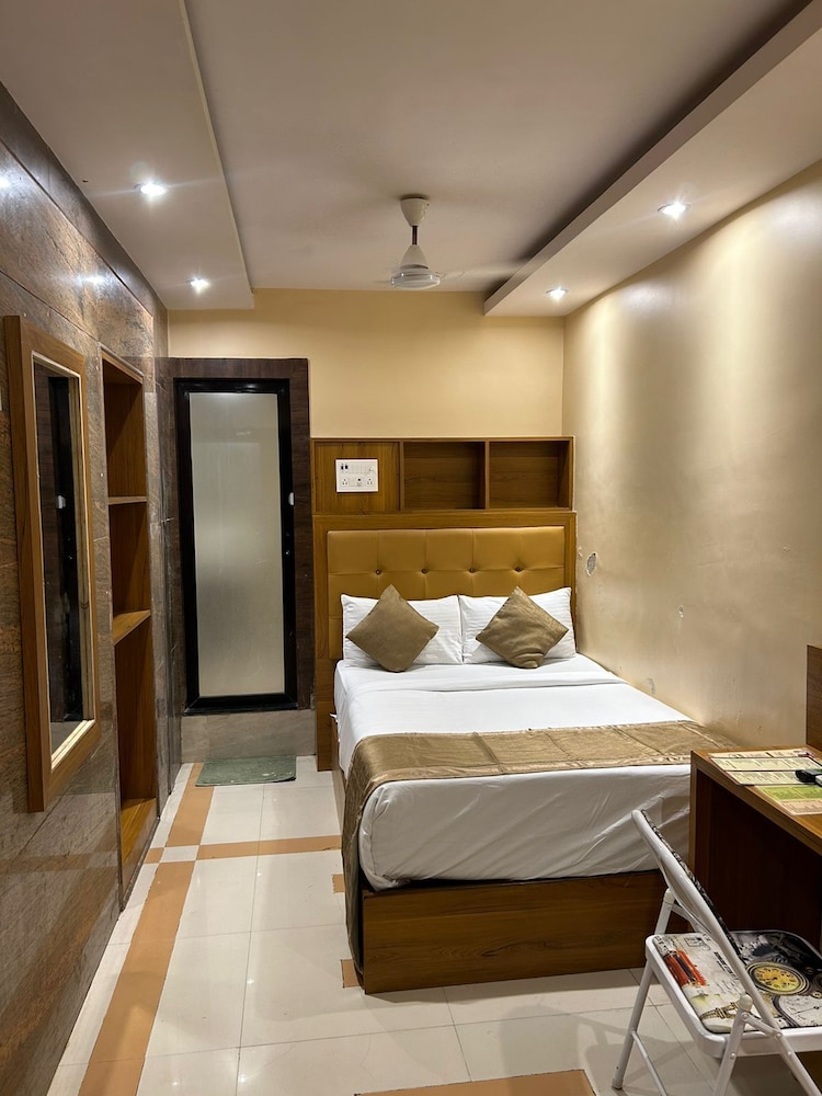 Hotel BKC Mannat — фото 3