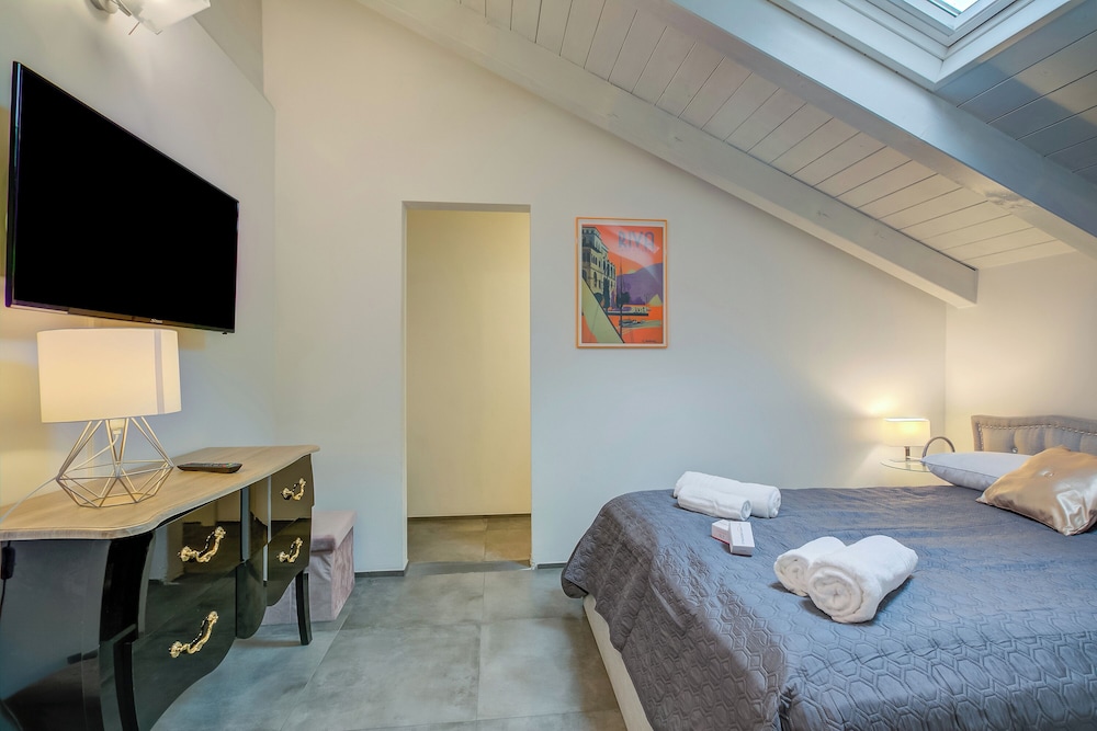 Loft & Jacuzzi — фото 5