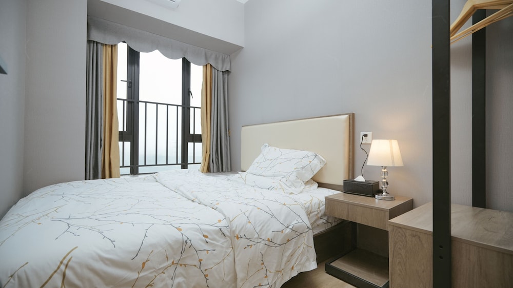 Serveyou Hotel - Free Airport Pickup Service & Free Canton Fair Shuttle Bus