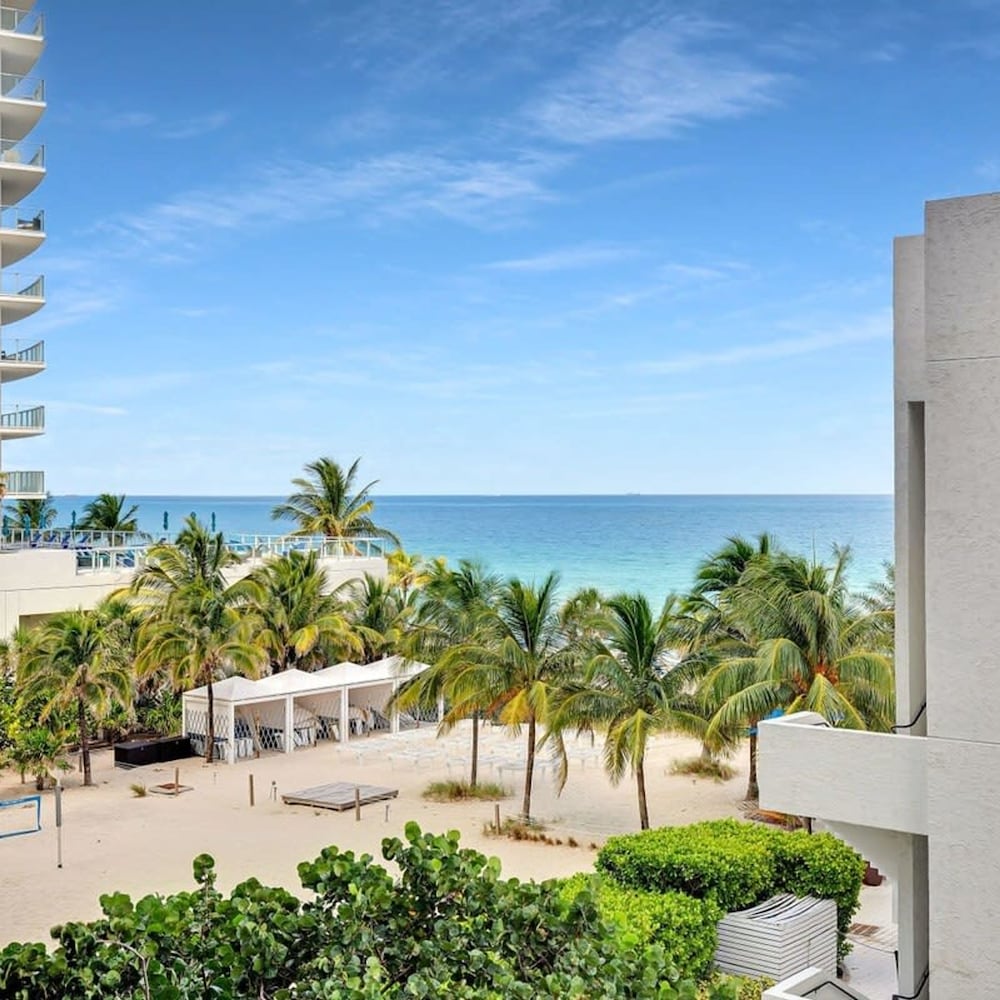 Beachfront Condo Amazing Pool Oceanview Balcony