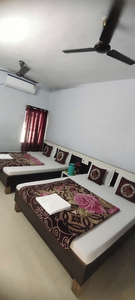 Hotel laxmi Dwarka — фото 5