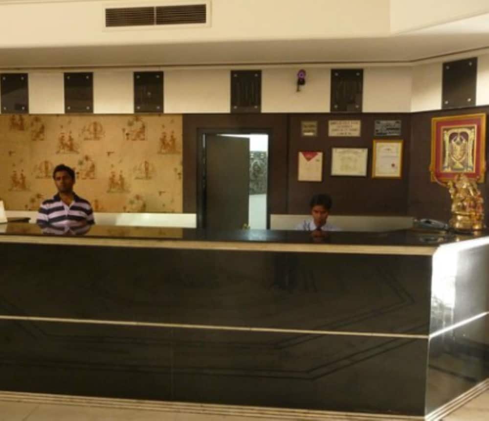 Saurav Palace Mathura — фото 2