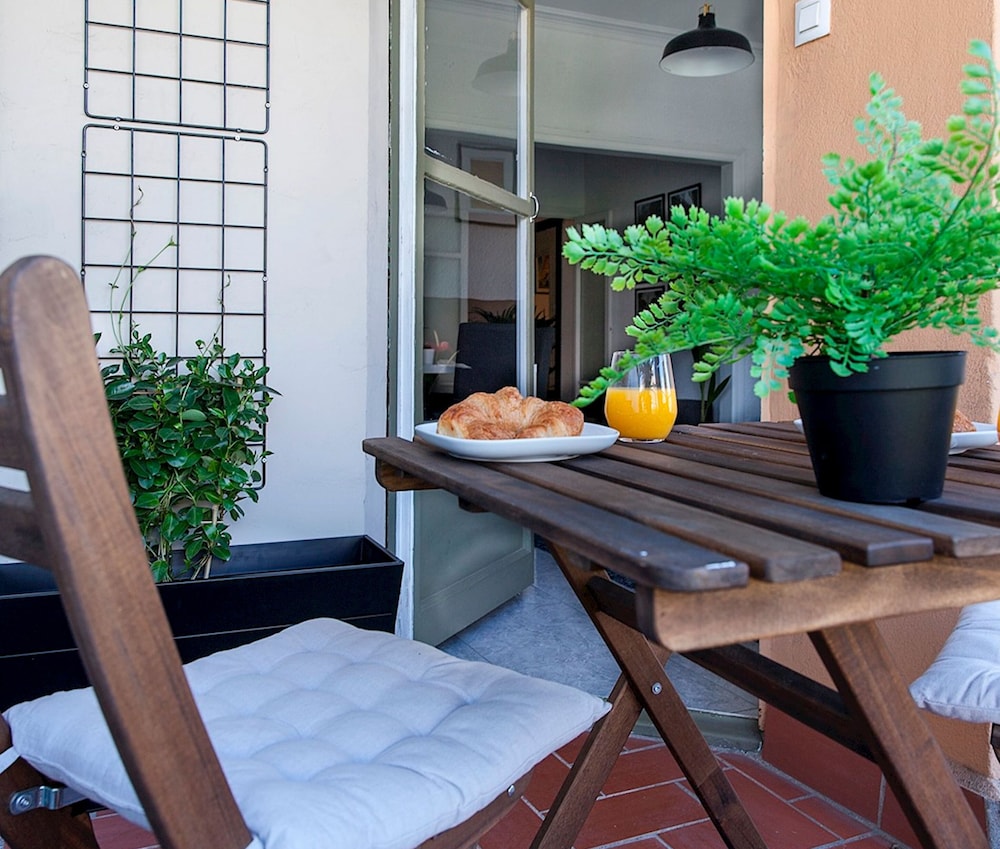 Prime Eixample Hideaway 6 Guests With Balcony by Myrentalhost — фото 4