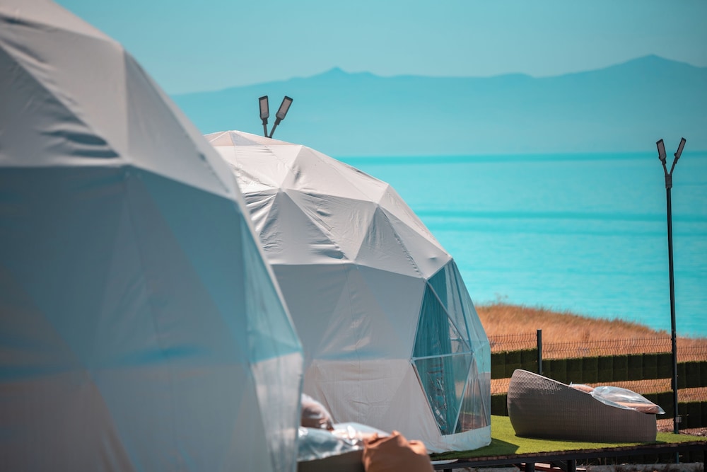 Comuna Sevan beach Glampings — фото 5