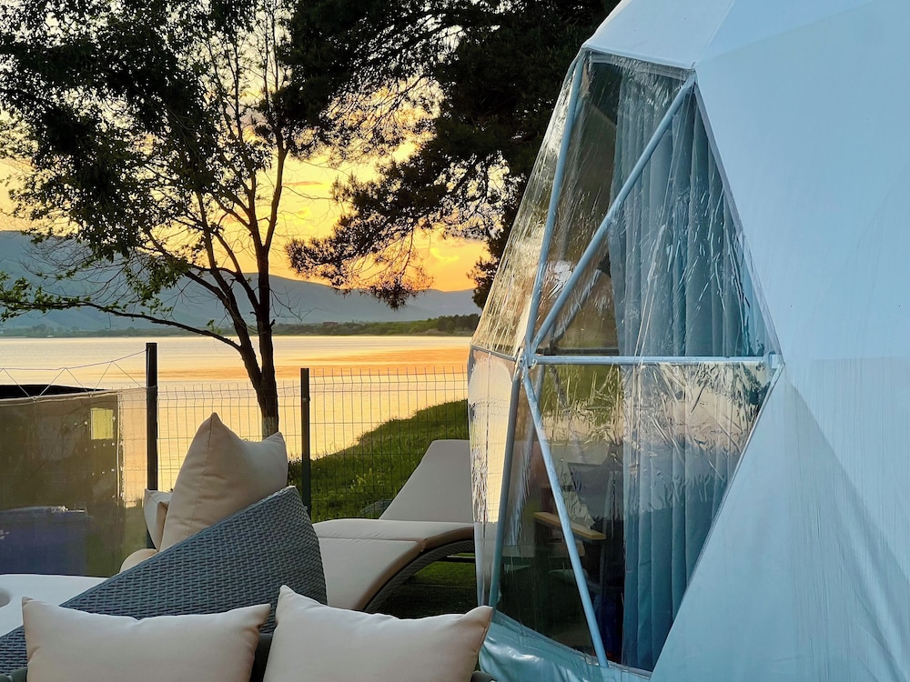 Comuna Sevan beach Glampings — фото 3