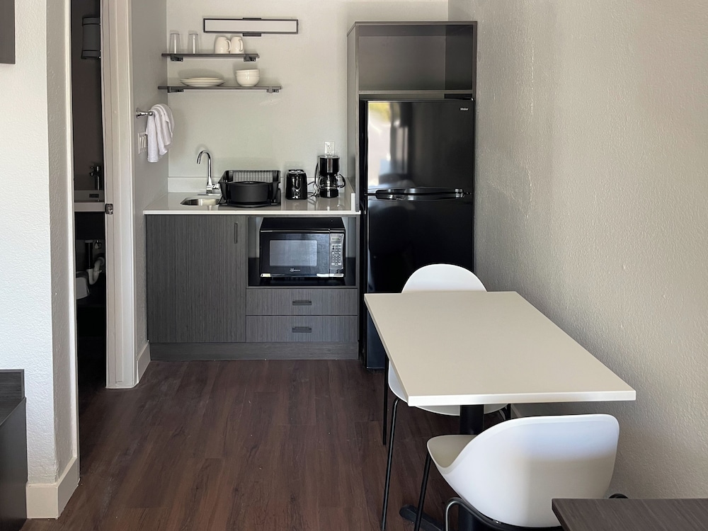 Studio 6 Hayward, Ca – Silicon Valley Gateway