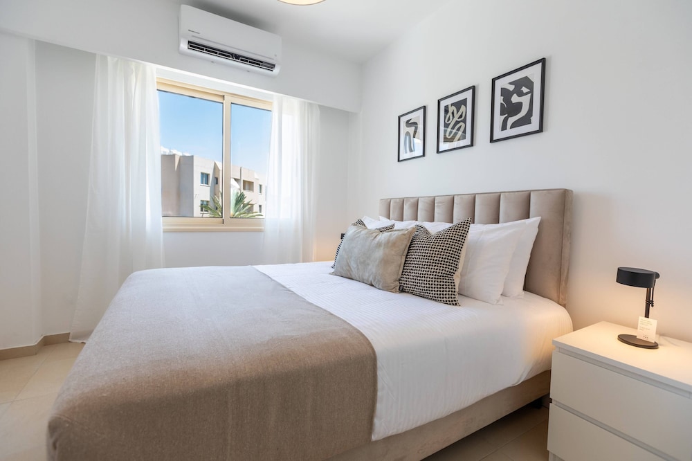 Phaedrus Living Paphos Elysia Park Flat — фото 4