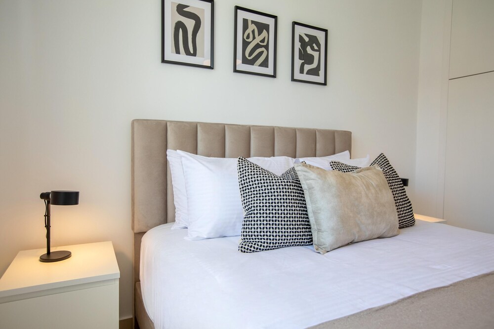 Phaedrus Living Paphos Elysia Park Flat — фото 3