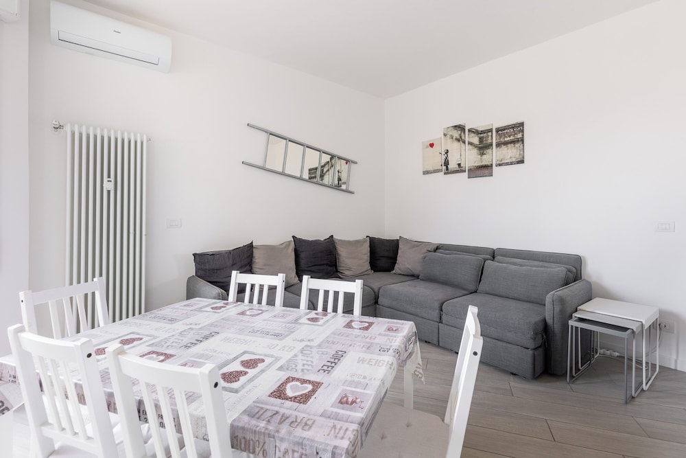Charming Mazzini Apartment by Wonderful Italy