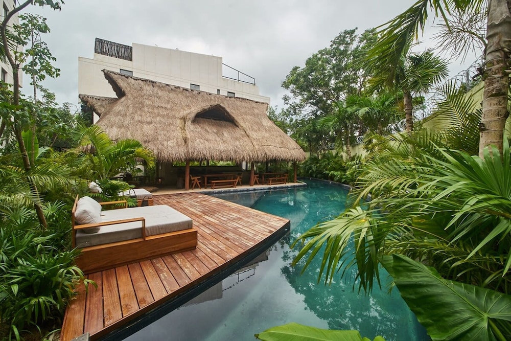 Modern Jungle Hideaway With Private Pool — фото 2