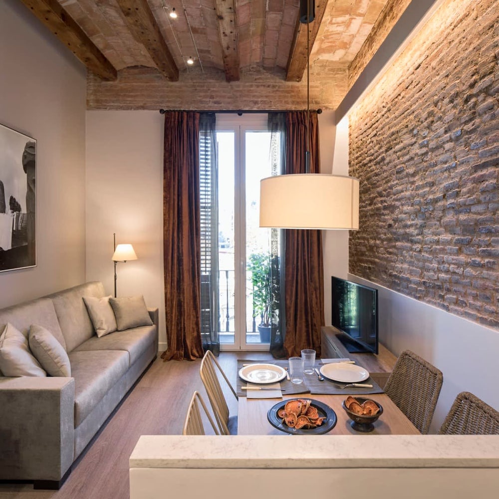Pau Claris Design Apt. Next to Paseo de Gracia — фото 3