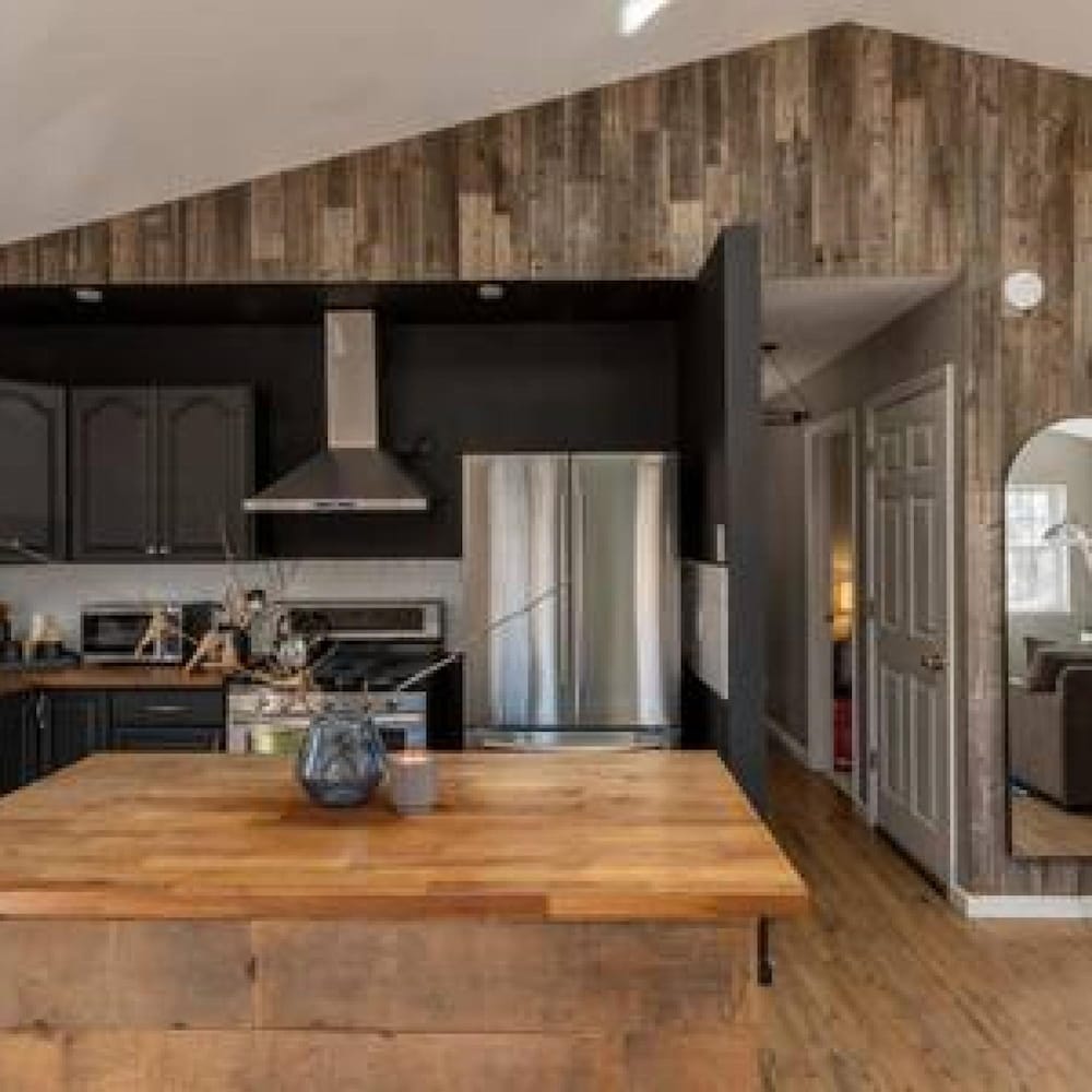 Lexie by Summer Rustic Chic Cabin — фото 5