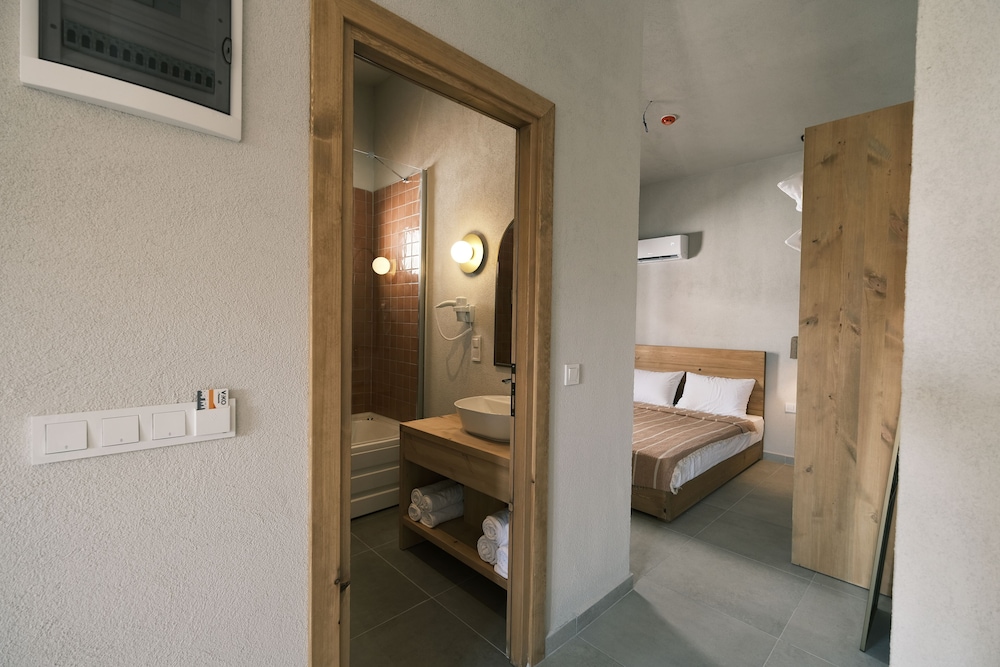Nephos Beach Hotel — фото 2
