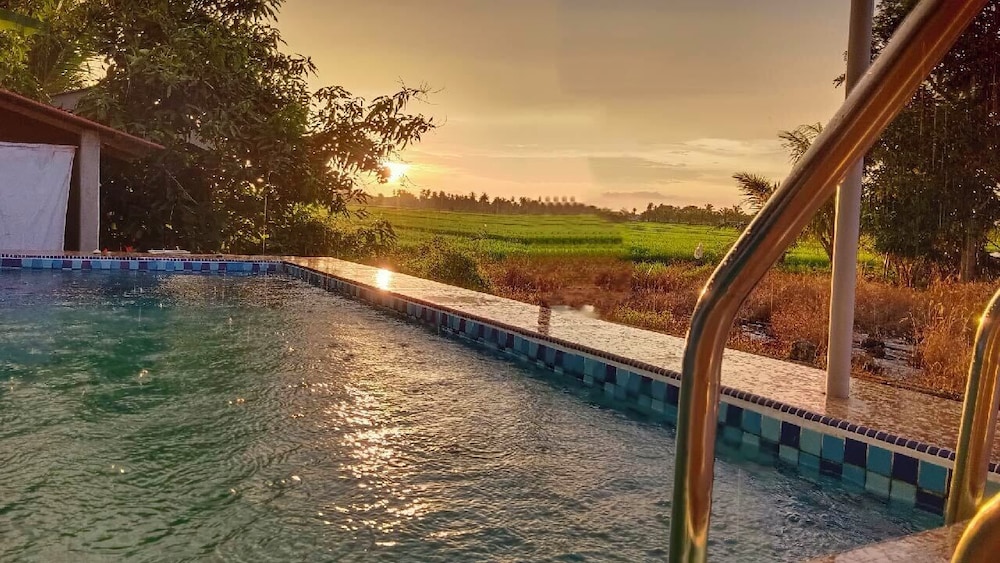 Kurau Inn  Farmstay