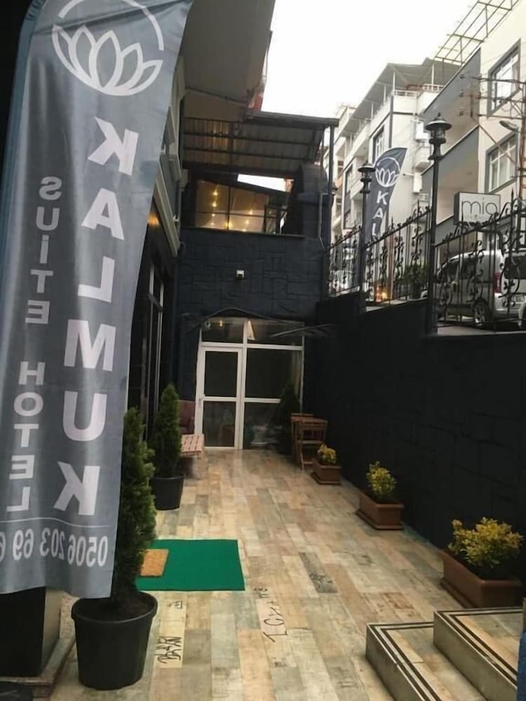 Kalmuk Suite Hotel — фото 4