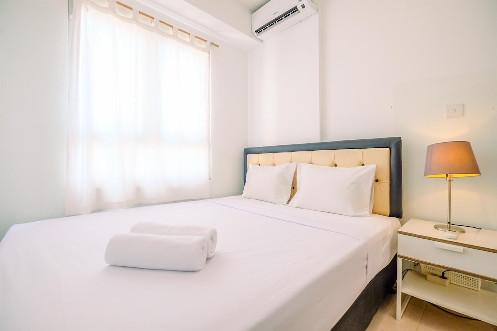 Comfort And Homey 2Br At Titanium Square Apartment