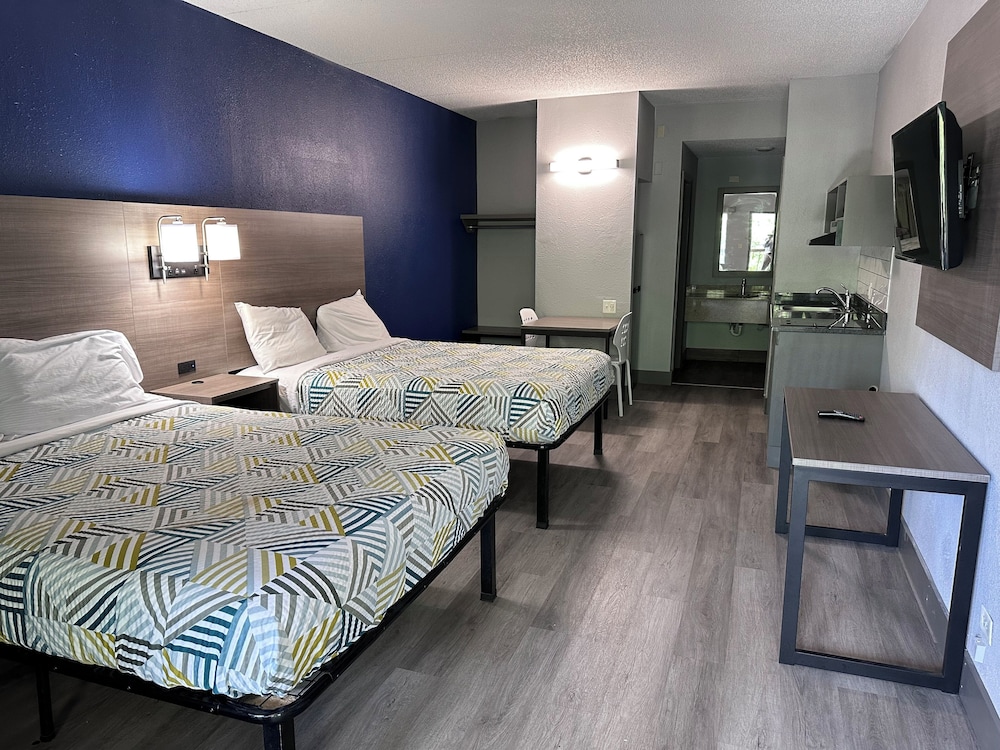 Studio Suites Extended Stay