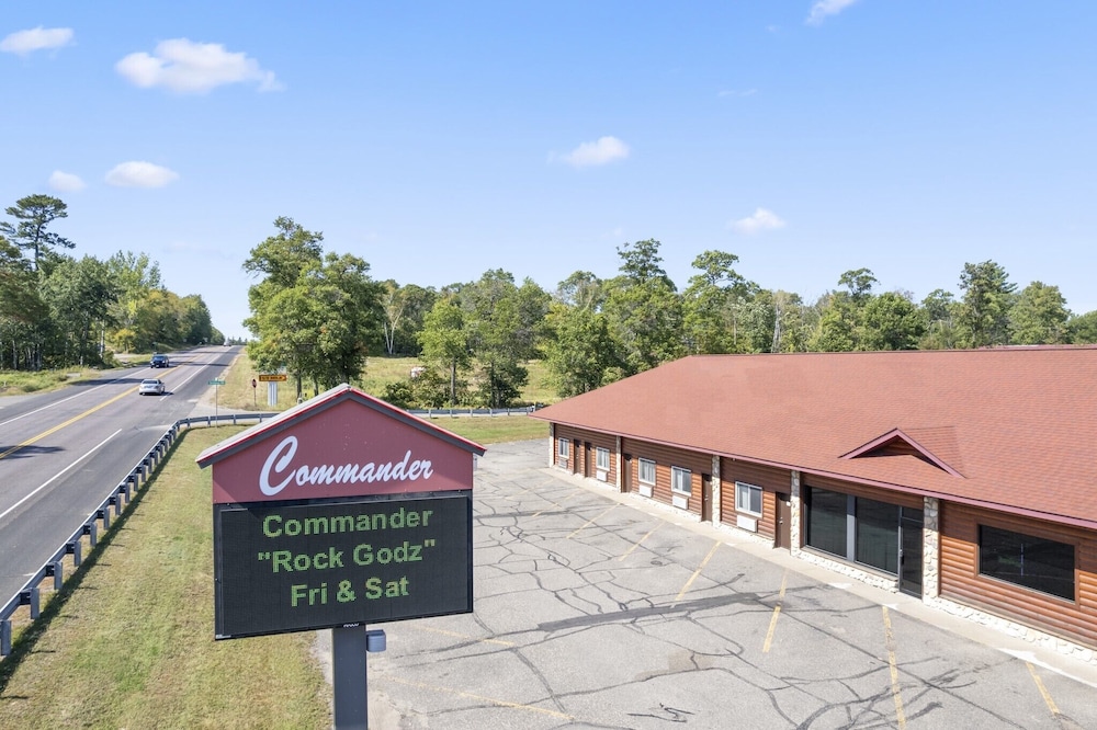 Commander Motel
