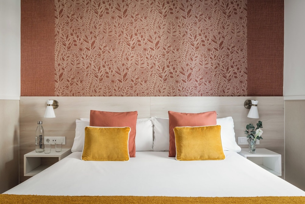 BYPILLOW House
