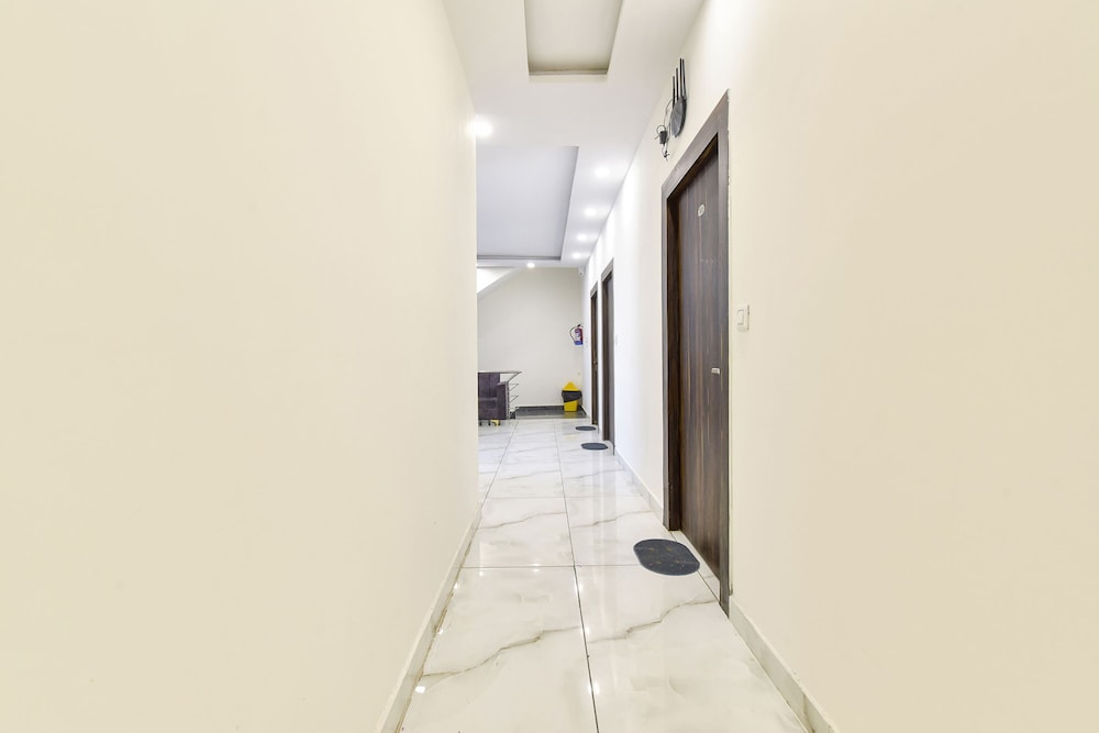 Fabhotel Dev Palace — фото 4