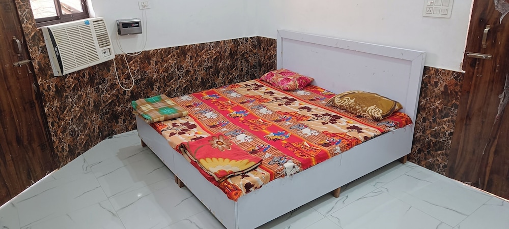 SHRI  KRISHNA SHRYAASHRYA ASHRAM — фото 4