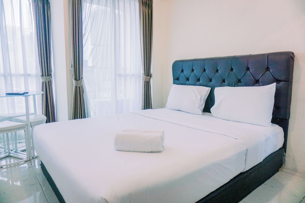 Good Choice And Restful Studio At Tifolia Apartment