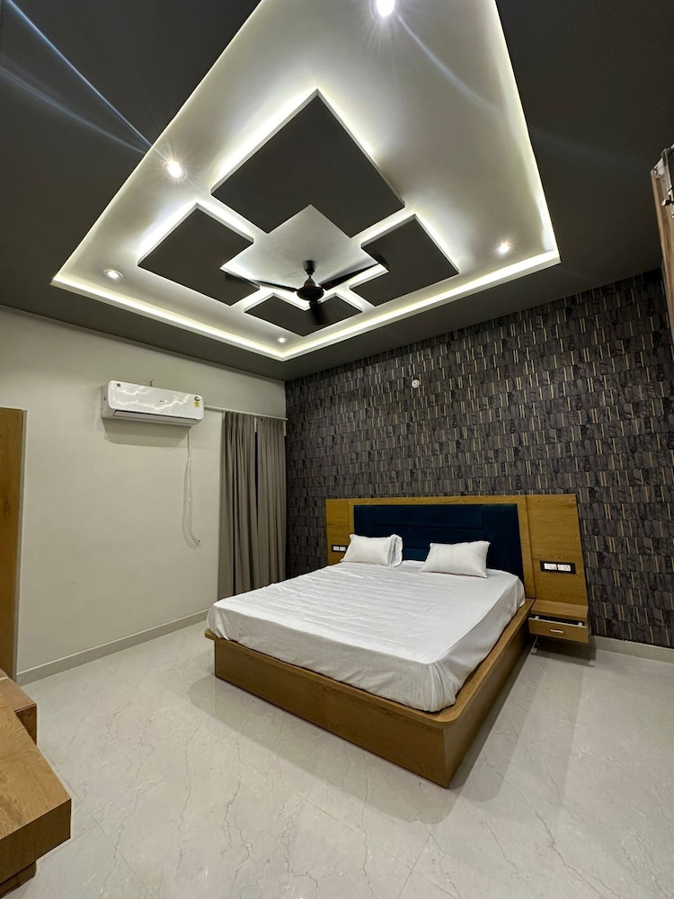 The Black Eagle Resort — фото 3