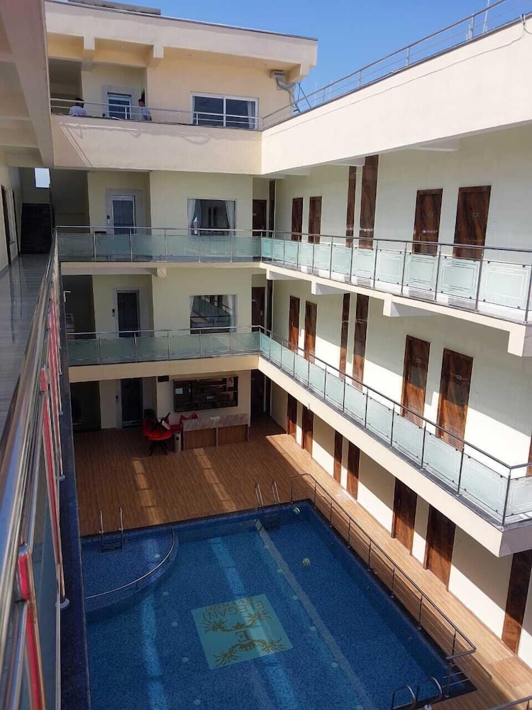 Elegant Beach Resort — фото 5