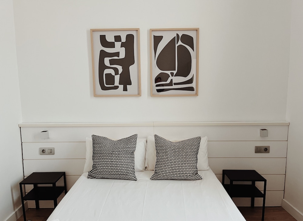 Apartamentos Express by gaiarooms — фото 3