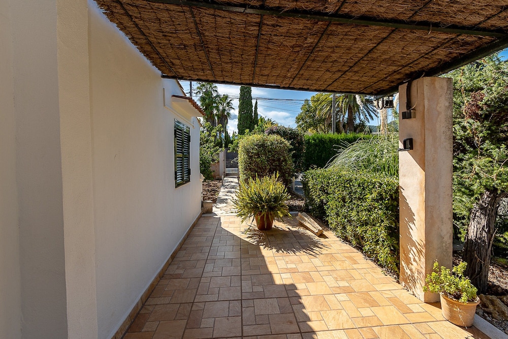 Villa in Pollensa With Private Pool — фото 2